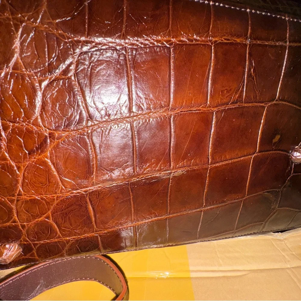 Reserved New UNISEX Genuine Alligator 🐊 Duffel Bag - Picture 4 of 10